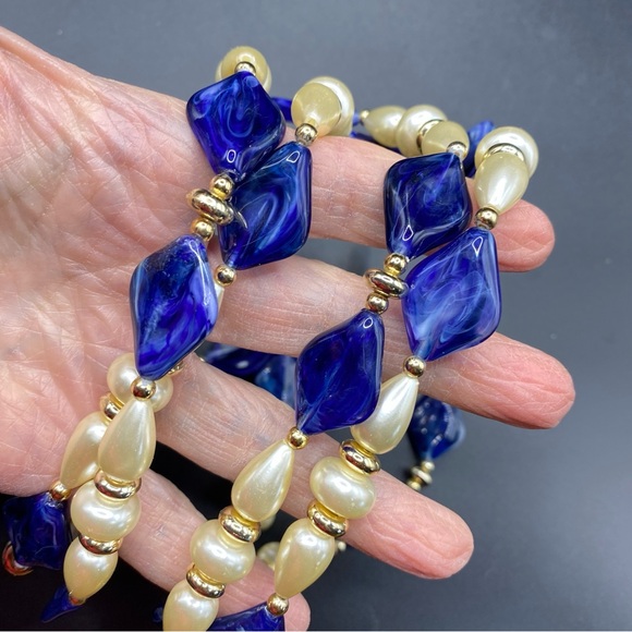 Long Necklace Blue & Faux Pearl Acrylic Beads Over-The-Head Style - Picture 4 of 7